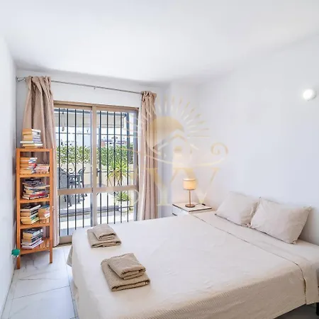 Cyv - Sunny In Appartement *