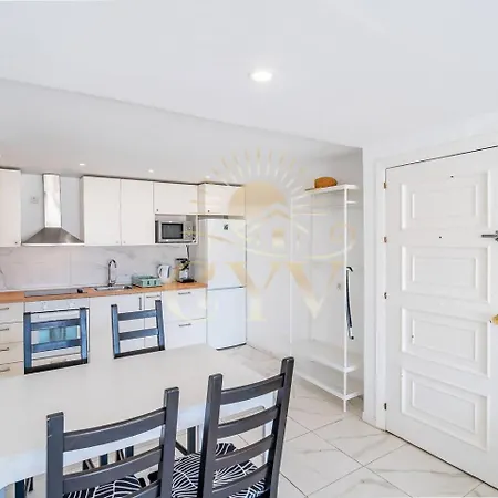 Cyv - Sunny In Appartement