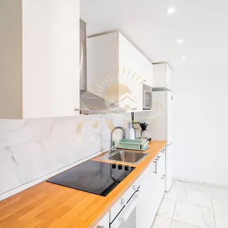 Cyv - Sunny In Appartement
